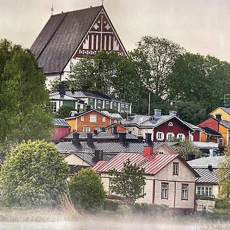 Porvoon Helmi Viehattava Asunto Joen Rannassa Экстерьер фото